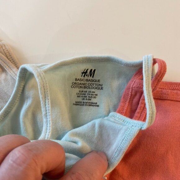 girls summer bundle 3-6 months 7 pieces Gap, Tommy Bahama, HnM organic cotton - Picture 6 of 9